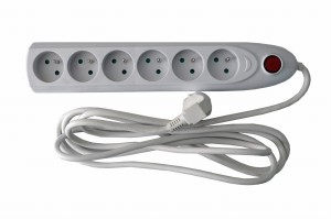 Przedłużacz - 6 gniazd z wyłącznikiem i uziemieniem 3m