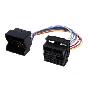 Złącze samochodowe uniwersalne typ VW, PEUGEOT, BMW, OPEL obudowa Quadlock