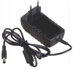 Zasilacz impulsowy 12V 1,5A wtyk  2,5 5,5