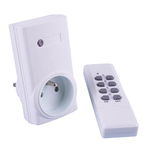 Gniazdo sterowane pilotem FR001