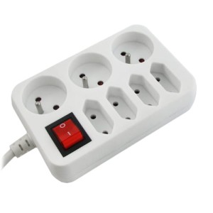 Przedłużacz - 7 gniazd z wyłącznikiem 1.5m
